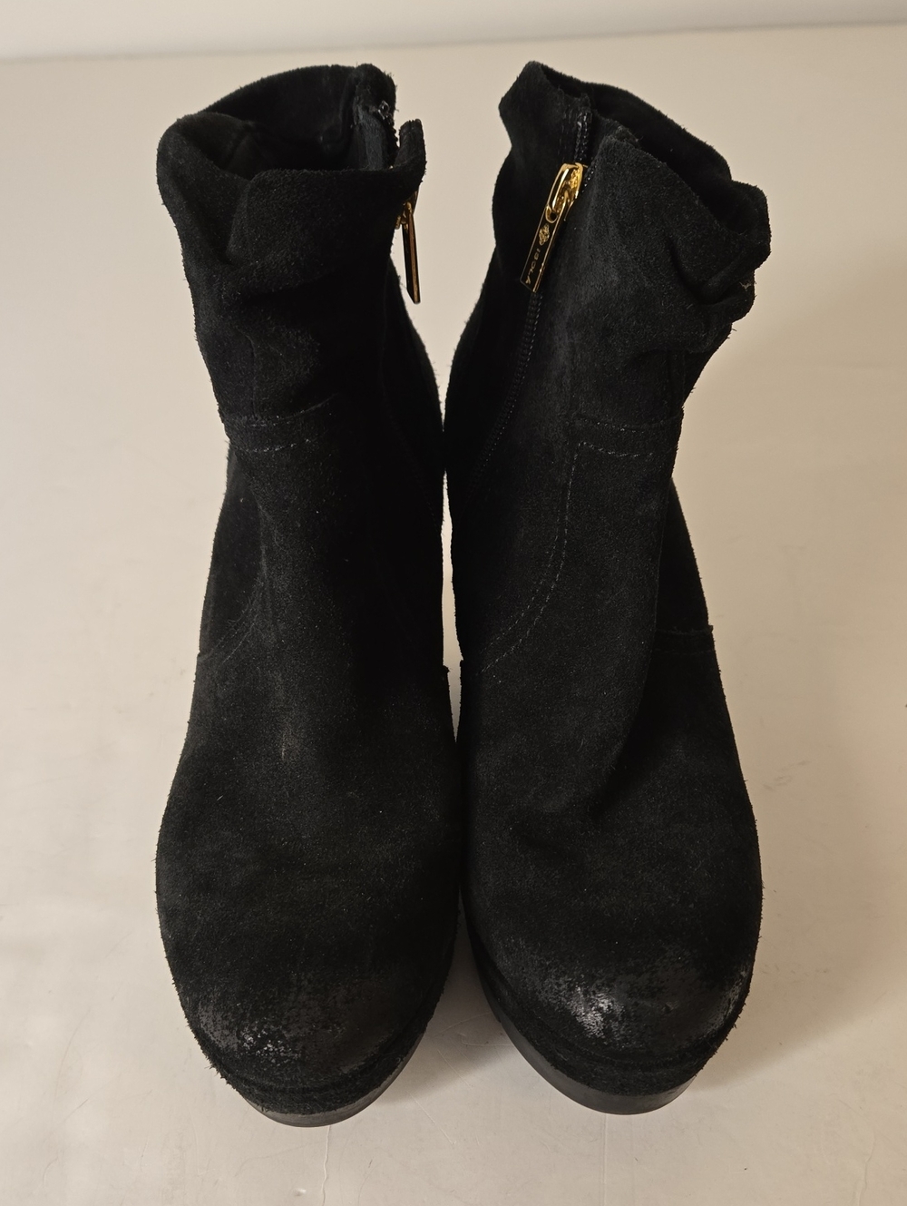 Isola Women's Jadyn Wedge Bootie Size 8.5 M